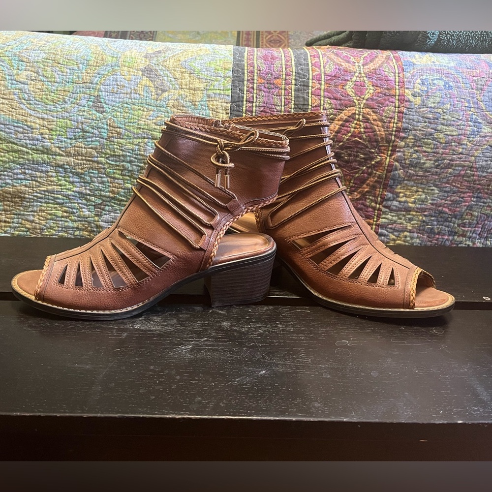 Avanti size 11